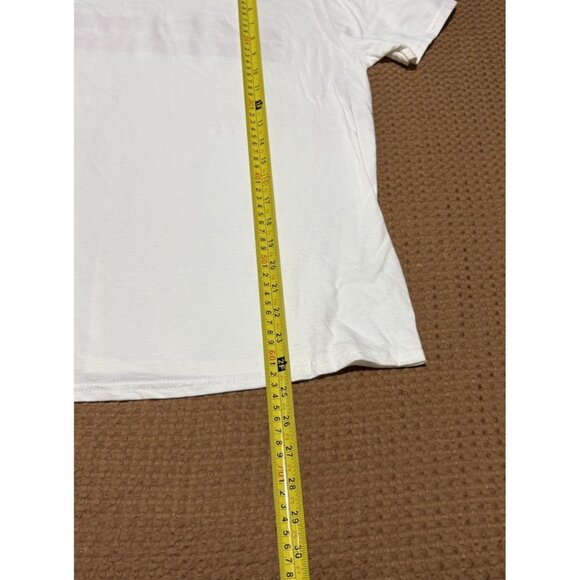 Urban Outfitters Women’s More Love, Love More Graphic T-Shirt Size M NWT - Picture 5 of 6